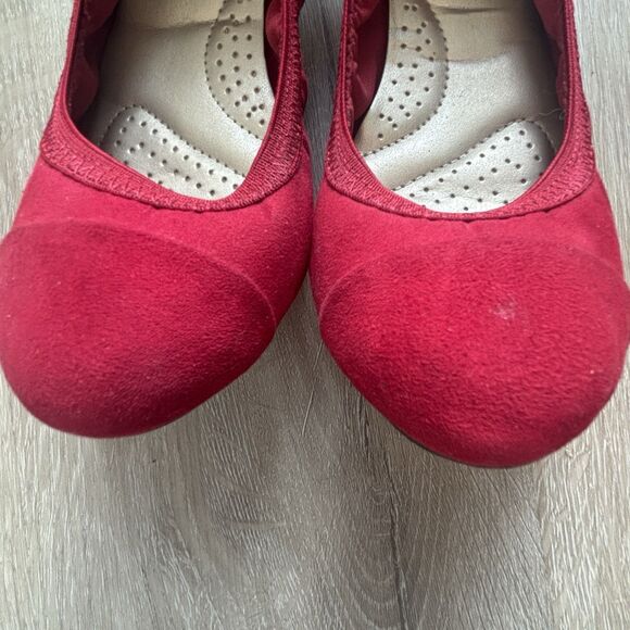 Dexflex Comfort Ballet Flats Women's 6.5 Red Suede-look Slip-On Casual Very Good - Picture 8 of 8